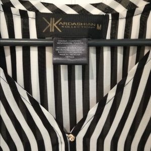 Kardashian Kollection Black & White Blouse Sz M